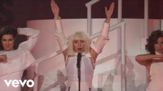 Lady Gaga – MANiCURE (VEVO Presents)