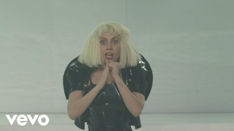 Lady Gaga – Applause (VEVO Presents)