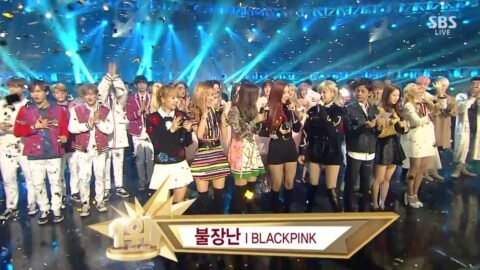 BLACKPINK – ‘불장난 (PLAYING WITH FIRE)’ 1204 SBS Inkigayo : NO.1 OF THE WEEK