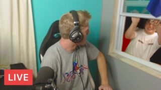 Surprising Tfue With $10,000 Live – Fortnite