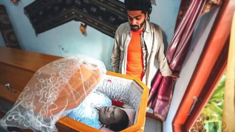 ناس تعيش مع جثث الموتى – قبائل التوراجا
