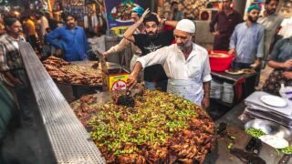جولة أكل الشوارع في باكستان 🇵🇰 – لاهور