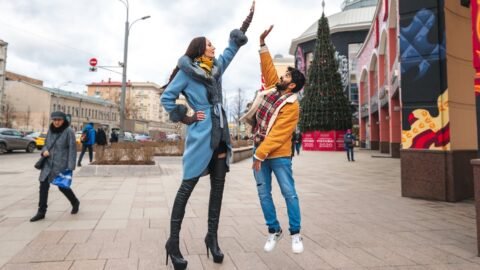 أطول أرجل في العالم – The World’s Longest Legs