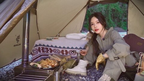 바로 앞 강이 보이는 캠핑장에서 솔로캠핑 | 구독자 이벤트 있어요 | 역대급 물멍 뷰 | 애견동반 캠핑