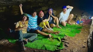 ผจญภัยในป่า นอนในถ้ำ…!! กับทีม OAUJUN HI-END