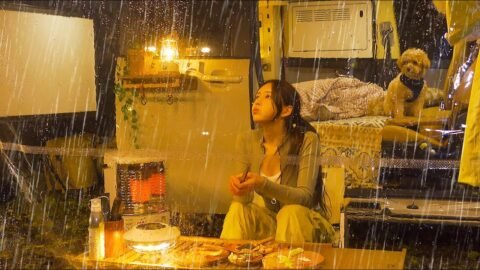 ☔️ 쉴새 없이 내리는 빗속에서 회전 어닝텐트로 차박 캠핑 | 매운김치에 따끈한 수육 그리고 막걸리 | 빗소리 ASMR | 수면유도 영상