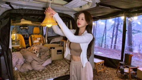 작지만 있을 건 다 있는 레이 캠핑카 270도 회전 어닝룸안에서 차박하기 | 사천 짜파게티에 파김치 치즈폭포 매운철판 돈까스