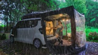☔️ 비내리는 숲에서 미니 캠핑카로 강아지와 단둘이 낭만차박 | 작지만 실속있는 레이 캠핑카 | 숯불 토마호크 스테이크🍗