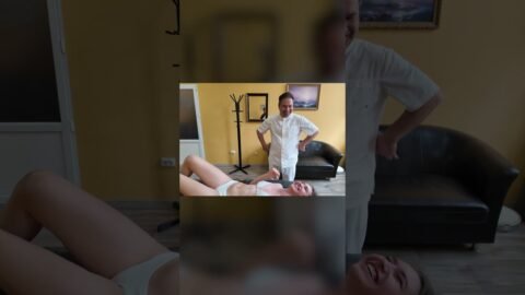 Funny creaks on the couch! #massage #chiropractor #beautifulgirl #relax #funny