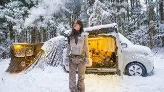 ❄️ 폭설 내리는 숲속 새로운 자동차 텐트로 보낸 하룻밤 | 수제 숯불 떡갈비 만들어 먹기