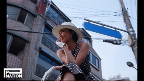 화사 (HWASA) – ‘So Cute’ MV