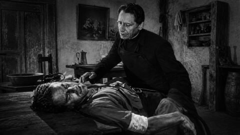Wounded Fugitive Confesses Everything to Priest – The Capture (1950) 🎬 – Refurbished Full Movie